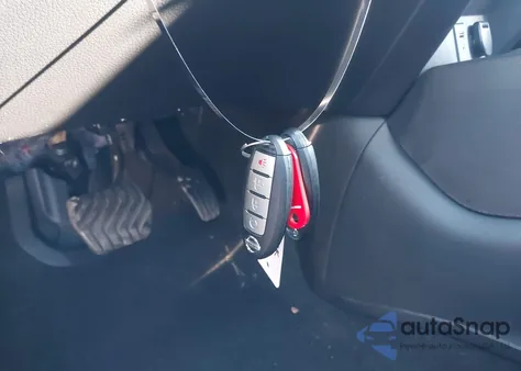 2017 Nissan Rogue Sv z USA, uszkodzony, nr VIN 5N1AT2MVXHC768457